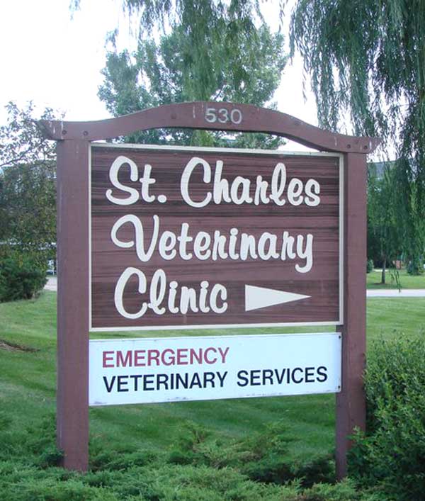St. Charles Pet Hospital Veterinarians